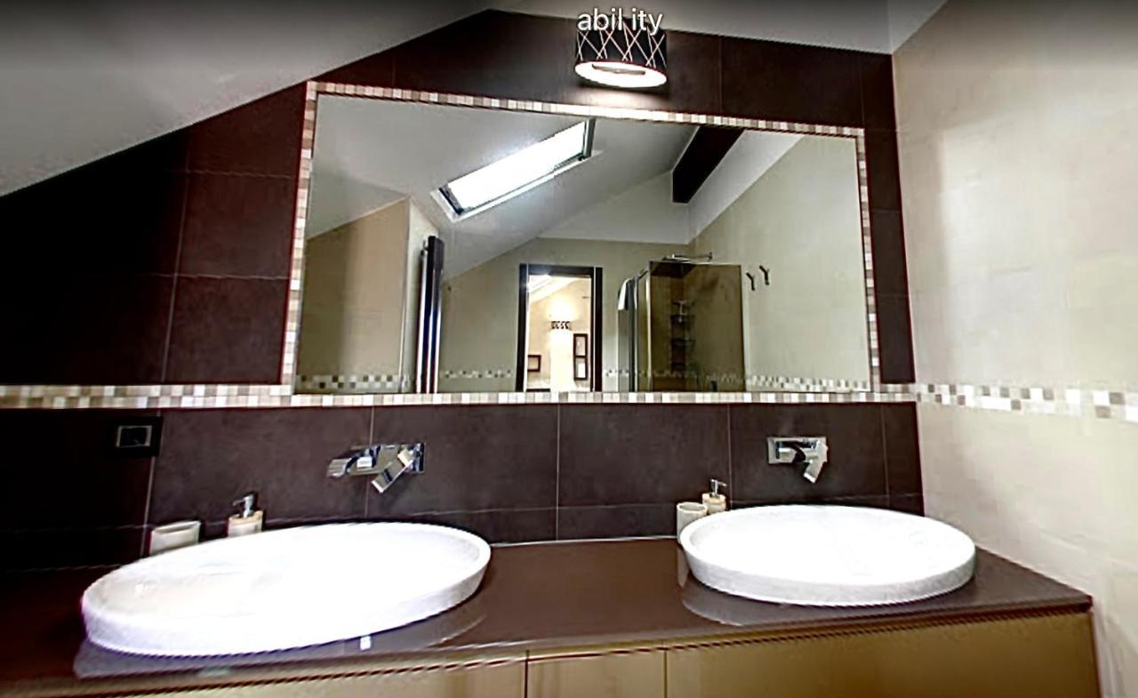 Hotel Borgo Manzoni - Charming House Rozzano Zewnętrze zdjęcie